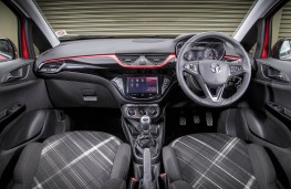 Vauxhall Corsa, dashboard